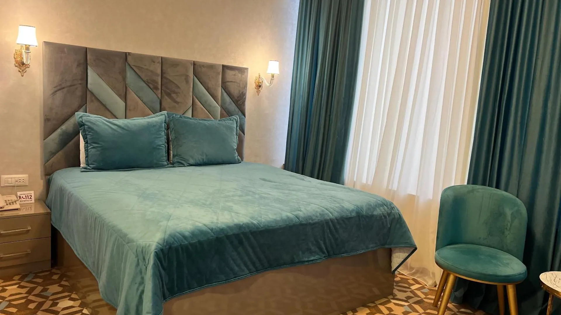Alison Boulevard Hotel 바쿠