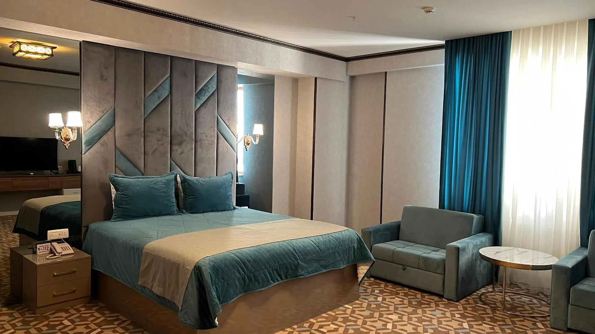 Alison Boulevard Hotel 바쿠