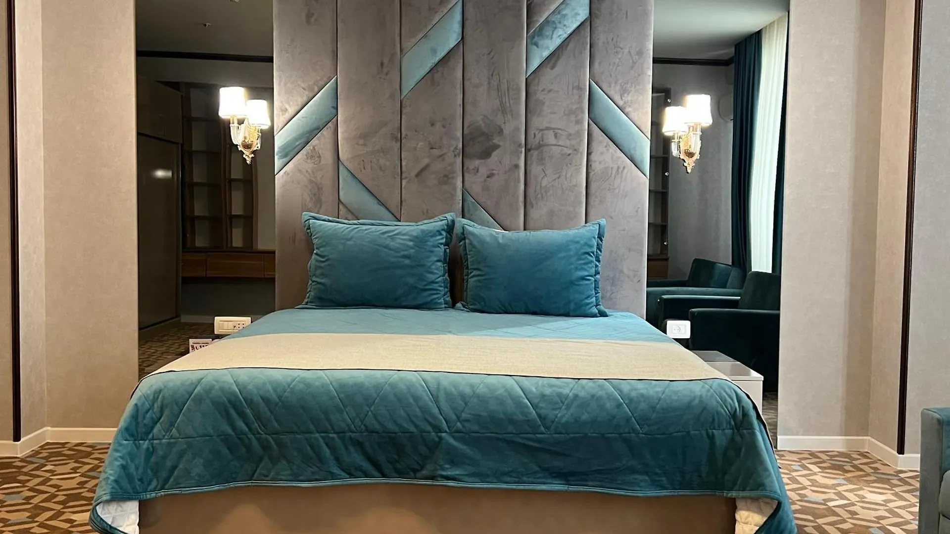 Alison Boulevard Hotel 바쿠
